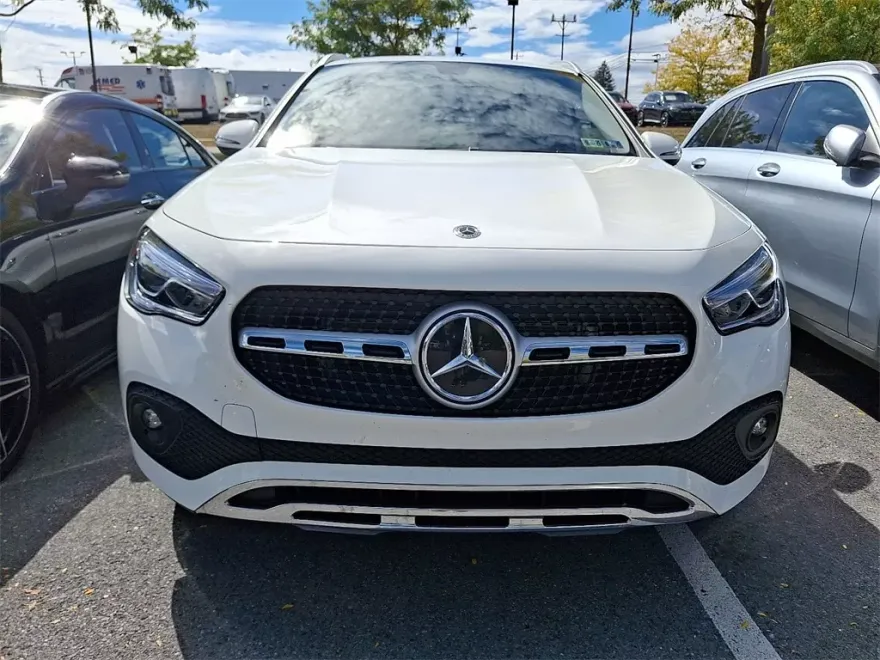 2022 Mercedes Benz GLA 250 4MATIC photo 1