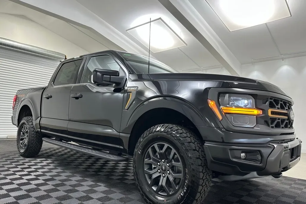 2025 Ford F-150 Tremor photo 1