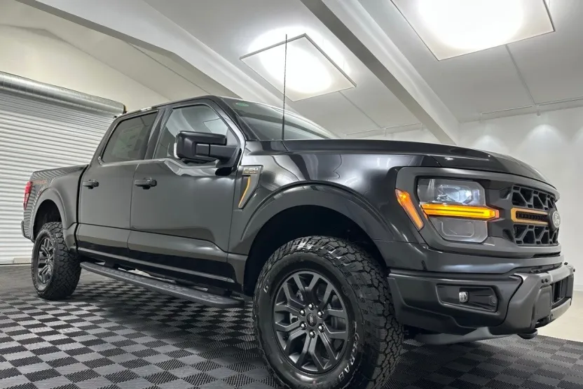 2025 Ford F-150 Tremor photo 1