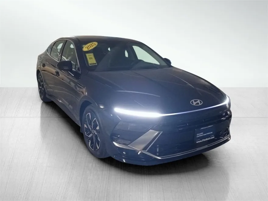 2024 Hyundai Sonata SEL photo 1