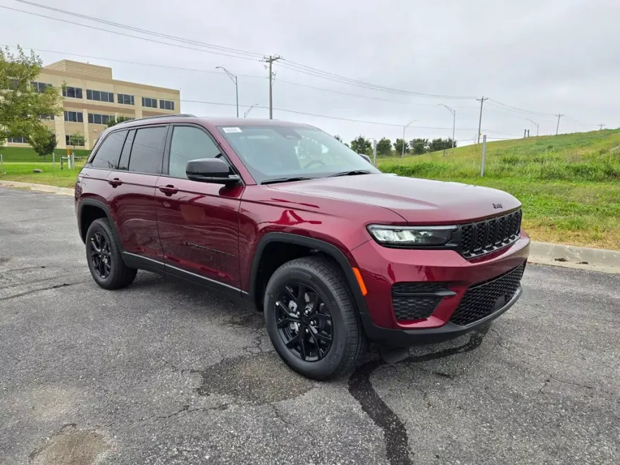 2025 Jeep Grand Cherokee Altitude X photo 1
