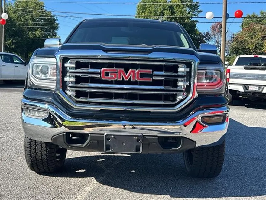2017 Gmc Sierra 1500 SLT photo 1
