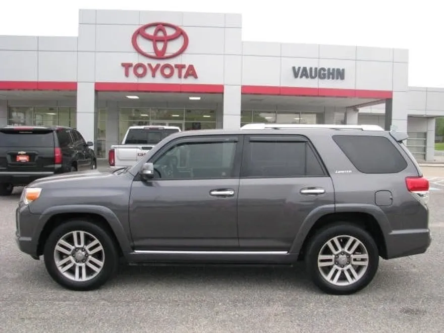 2012 Toyota 4Runner SR5 photo 1
