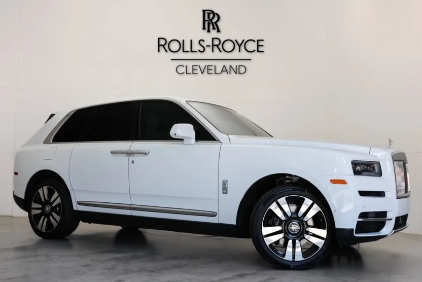 2023 Rolls Royce Cullinan RR31 photo 1