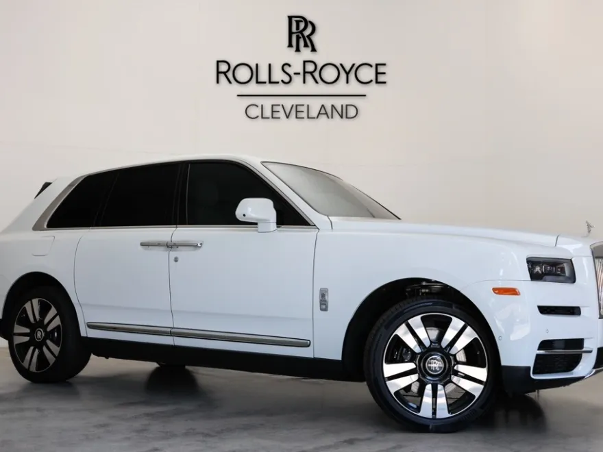 2023 Rolls Royce Cullinan RR31 photo 1
