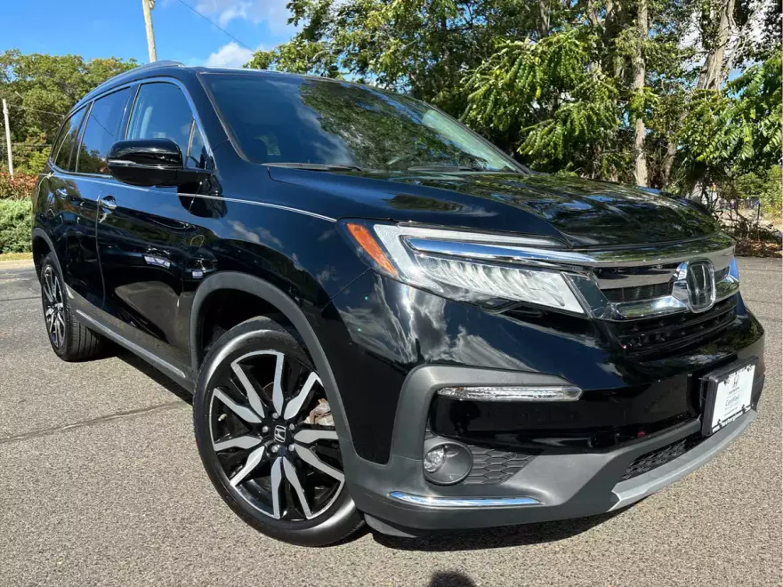 2022 Honda Pilot Touring photo 1