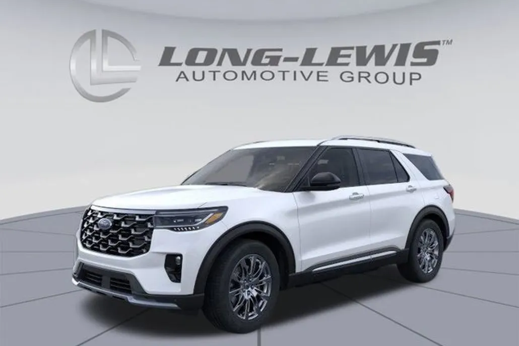 2025 Ford Explorer Platinum photo 1
