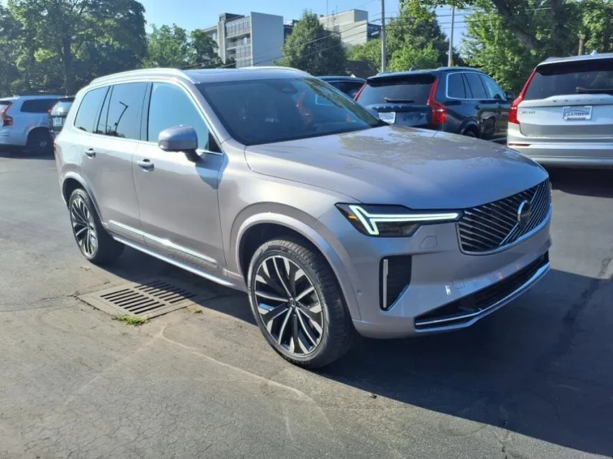 2026 Volvo XC90 photo 1