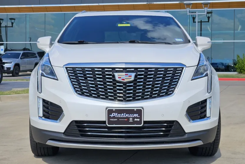 2023 Cadillac XT5 Premium Luxury photo 1