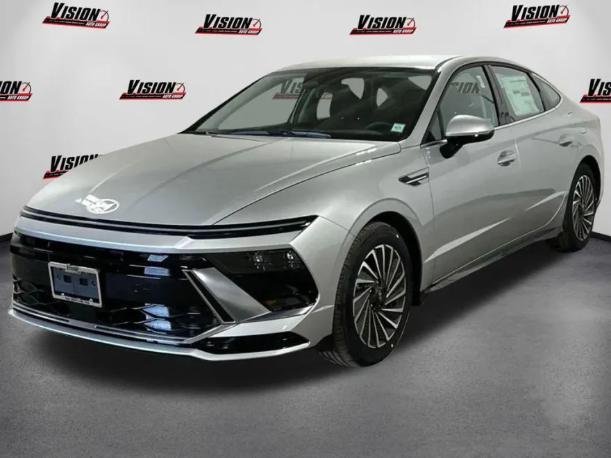 2025 Hyundai Sonata Hybrid SEL photo 1