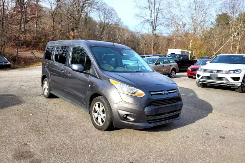 2015 Ford Transit Titanium photo 1