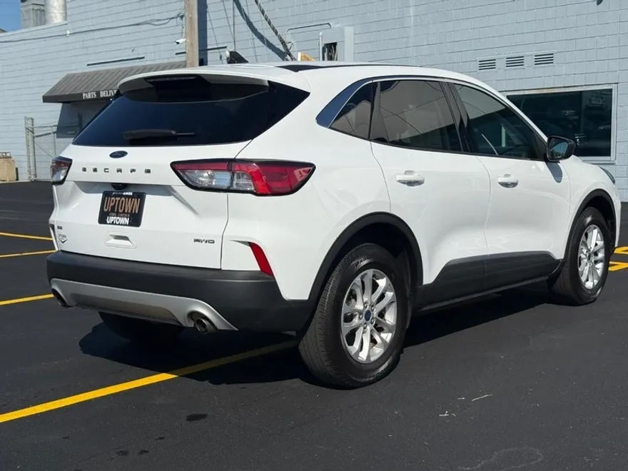 2022 Ford Escape SE photo 1