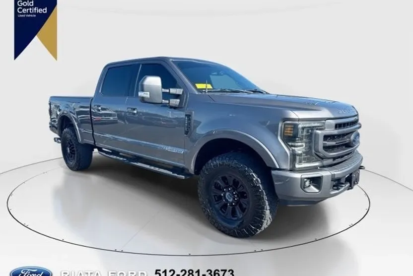 2022 Ford F-250 Lariat photo 1