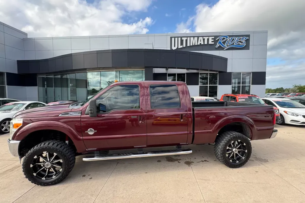 2011 Ford F-250 Lariat photo 1