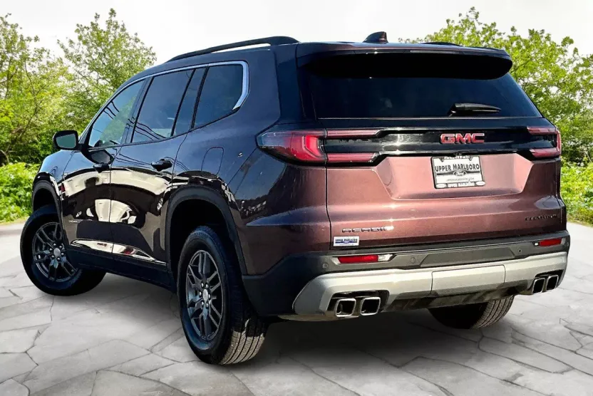 2025 Gmc Acadia Elevation photo 1