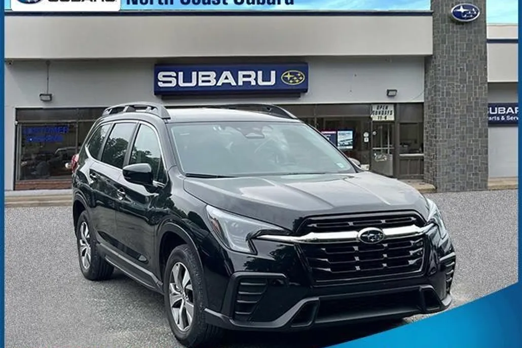 2024 Subaru Ascent Premium photo 1