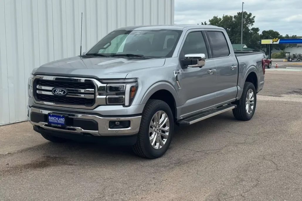 2025 Ford F-150 Lariat photo 1