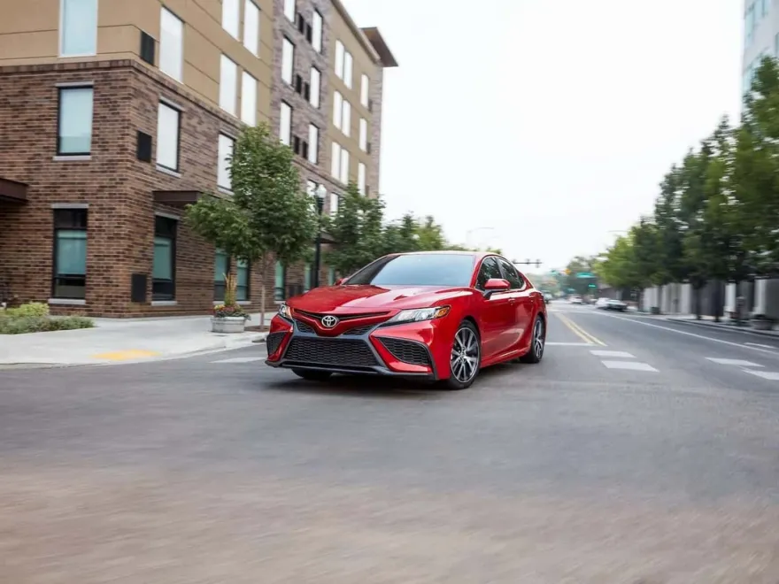 2025 Toyota Camry LE photo 1