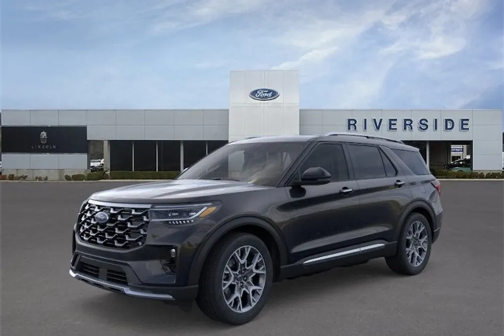 2025 Ford Explorer Platinum photo 1