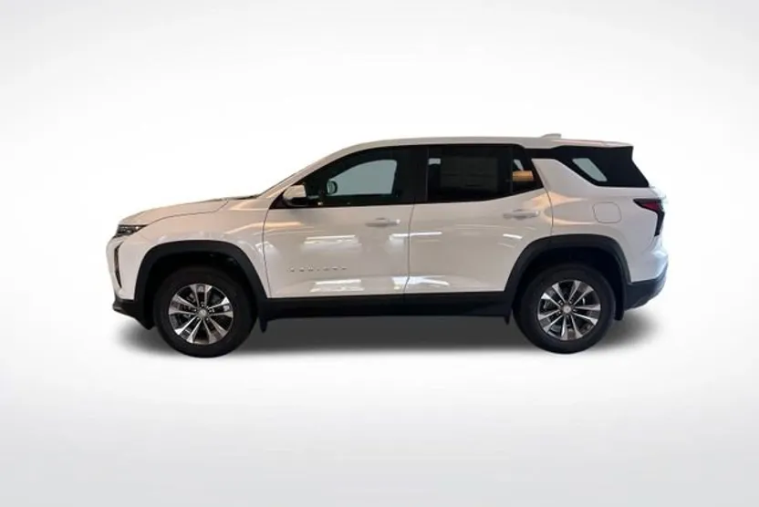 2026 Chevrolet Equinox LT photo 1