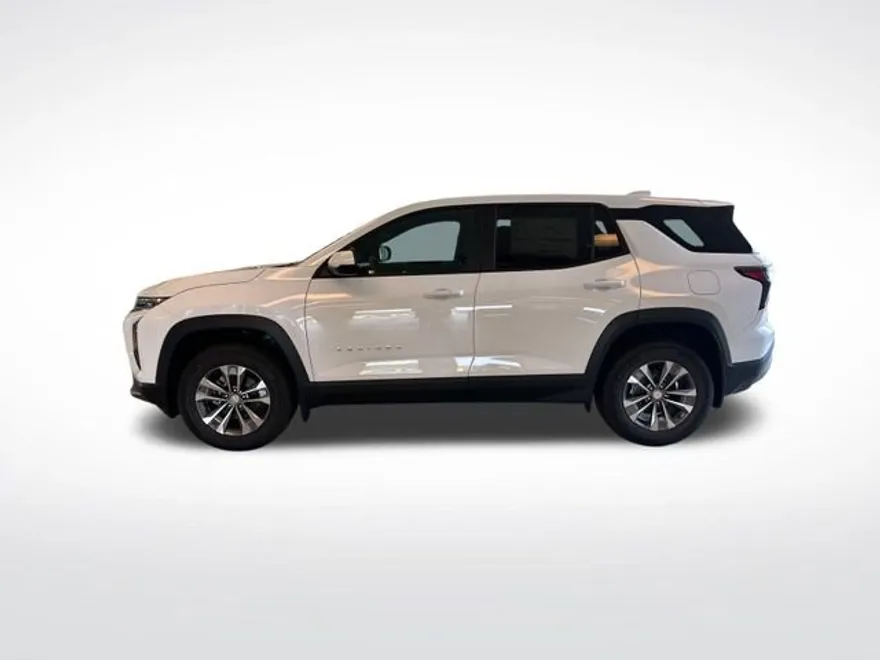 2026 Chevrolet Equinox LT photo 1