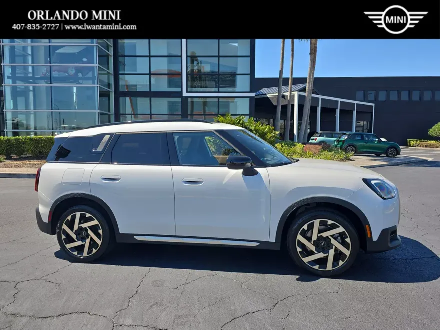 2025 Mini Countryman S ALL4 photo 1