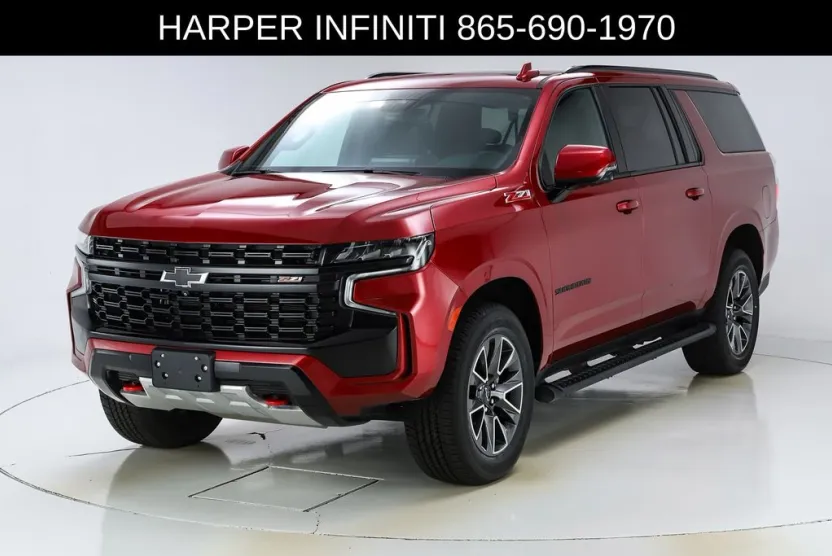 2023 Chevrolet Suburban Z71 photo 1