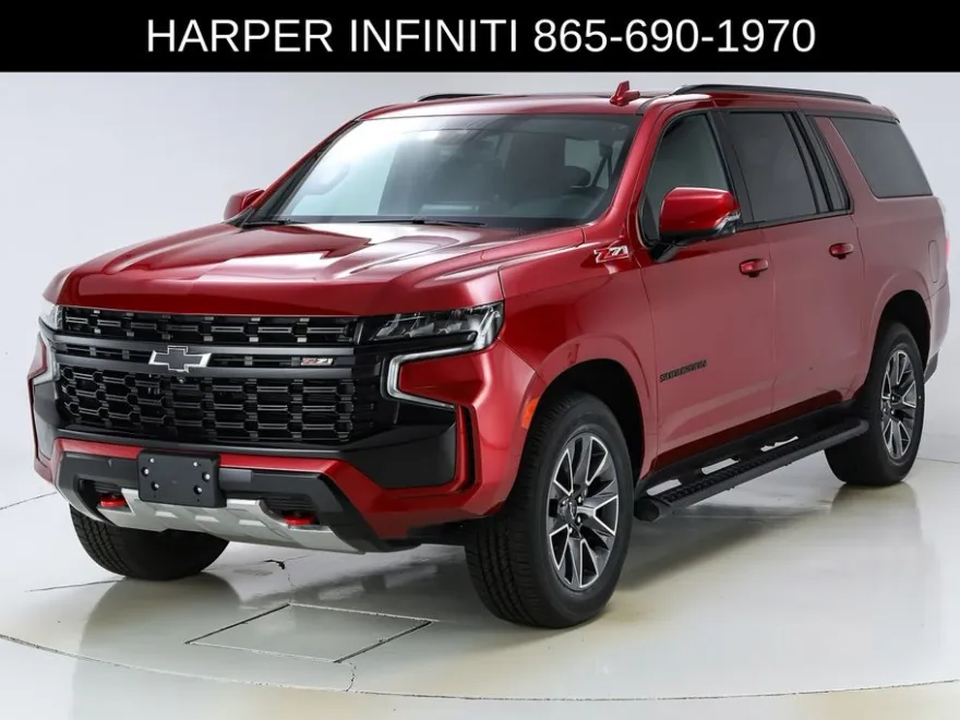 2023 Chevrolet Suburban Z71 photo 1