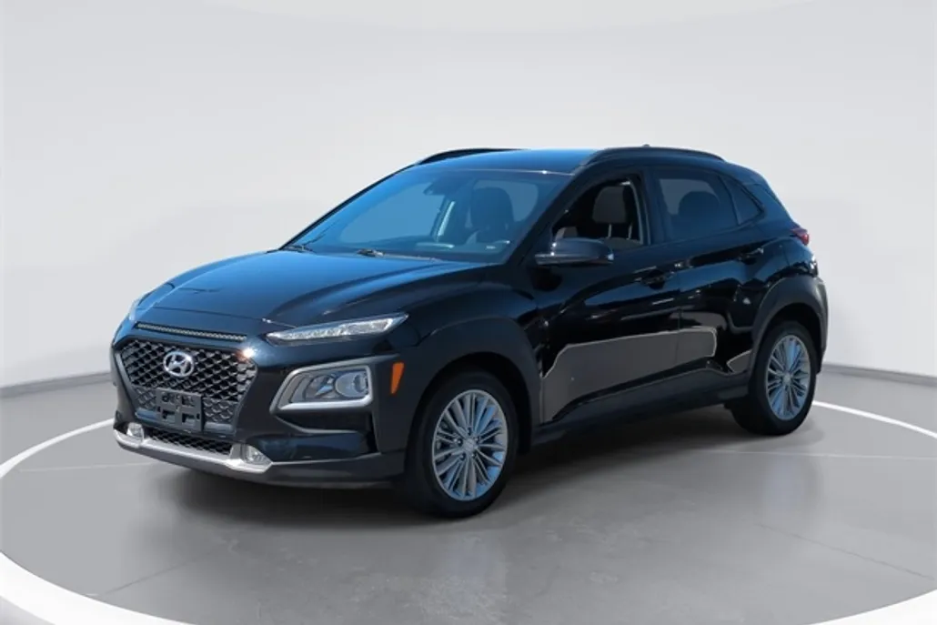 2020 Hyundai Kona SEL Plus photo 1