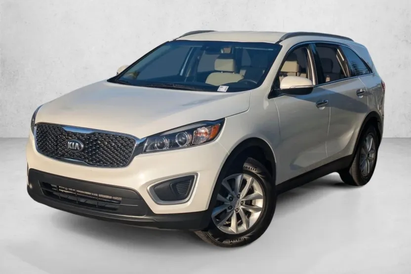 2018 Kia Sorento LX photo 1