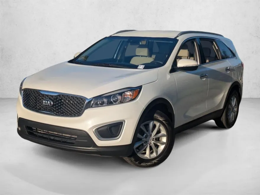 2018 Kia Sorento LX photo 1