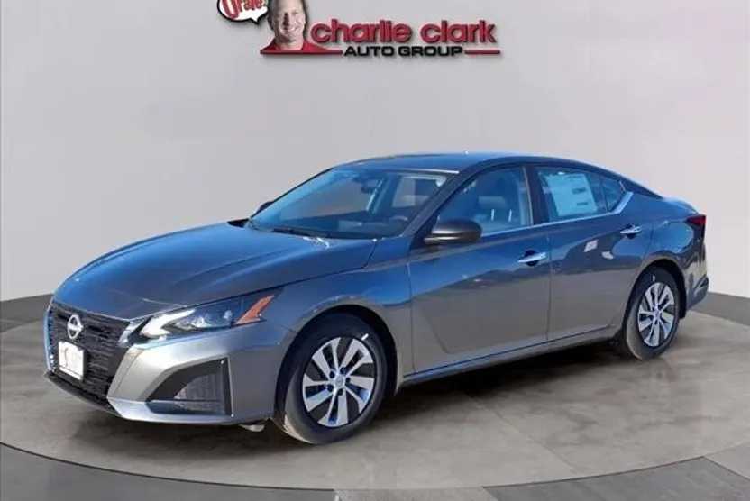 2025 Nissan Altima 2.5 S photo 1