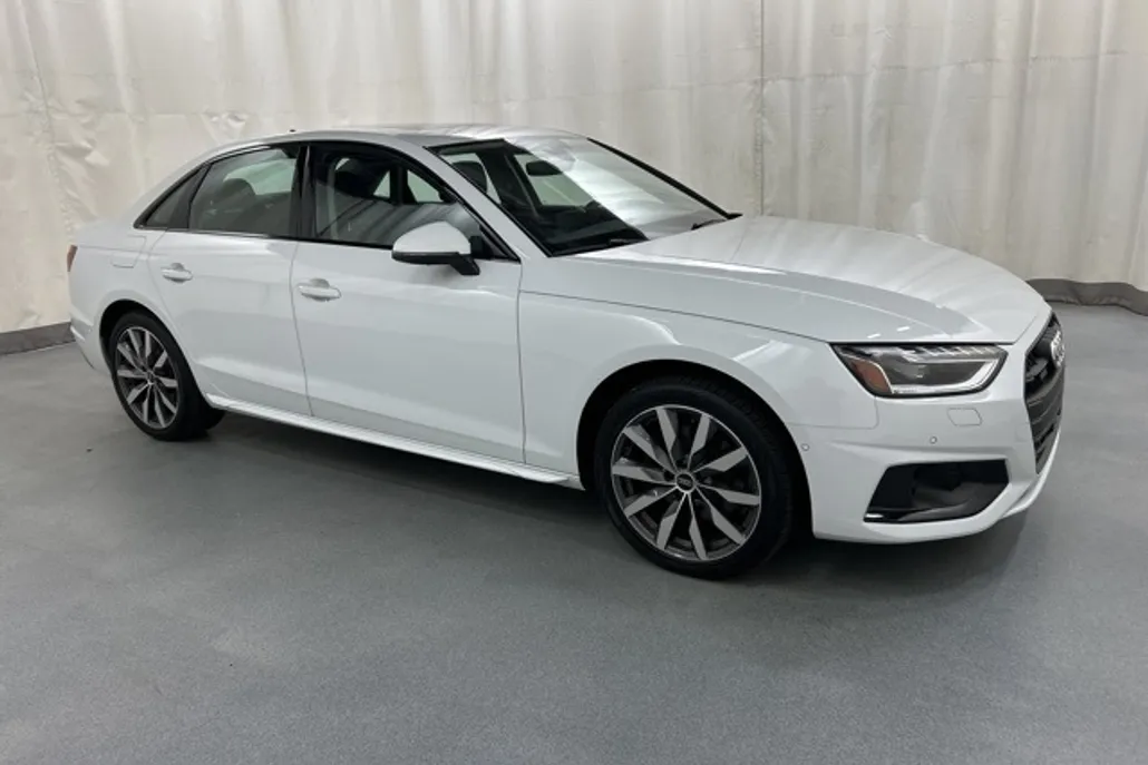 2023 Audi A4 40 Prestige Quattro photo 1