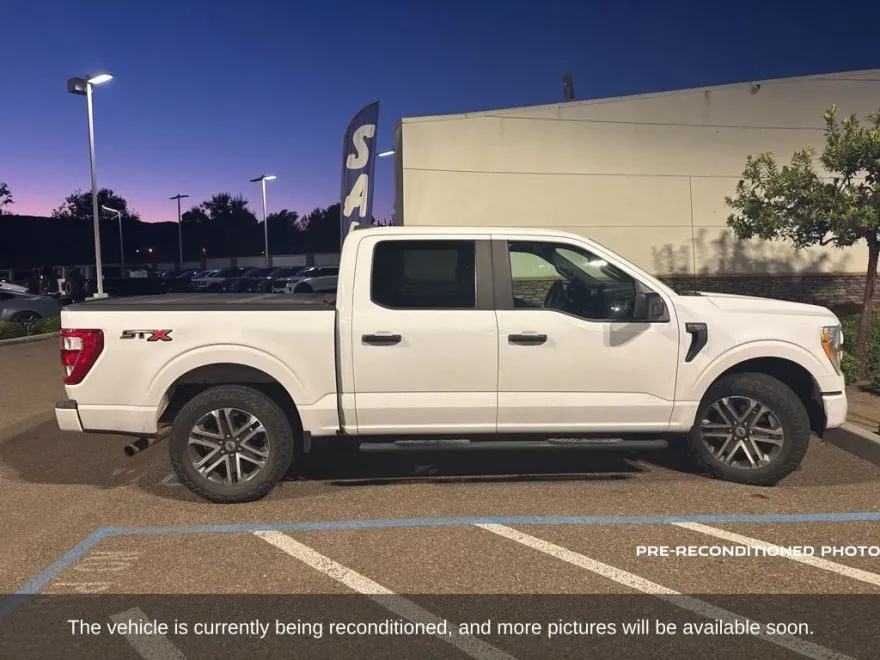 2021 Ford F-150 XL photo 1