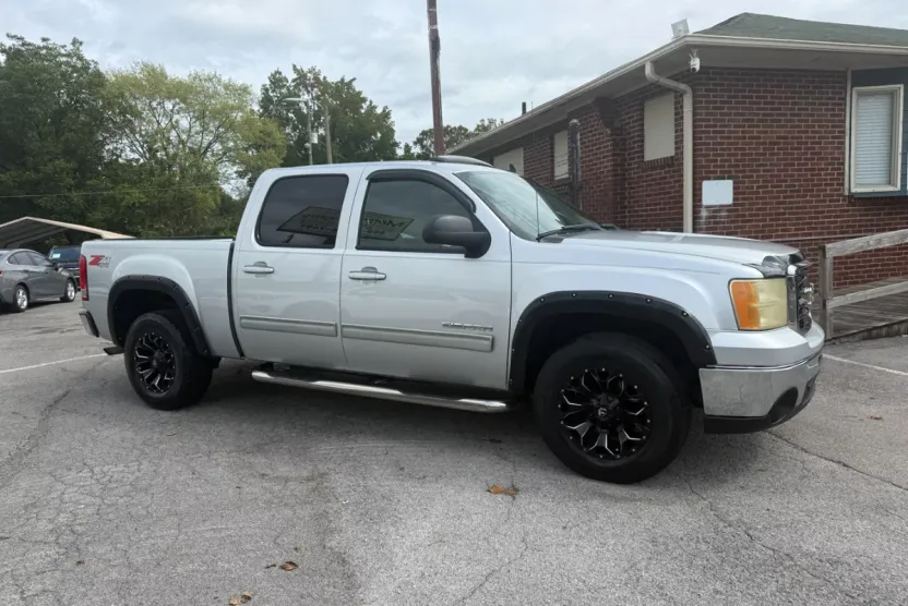 2012 Gmc Sierra 1500 SLT photo 1