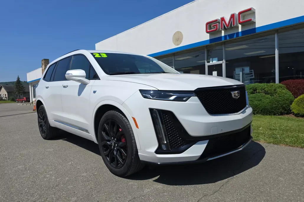 2023 Cadillac XT6 Sport photo 1