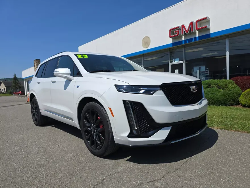 2023 Cadillac XT6 Sport photo 1
