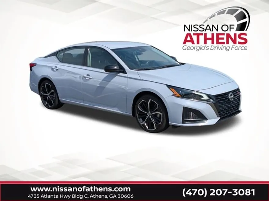 2024 Nissan Altima 2.5 SR photo 1