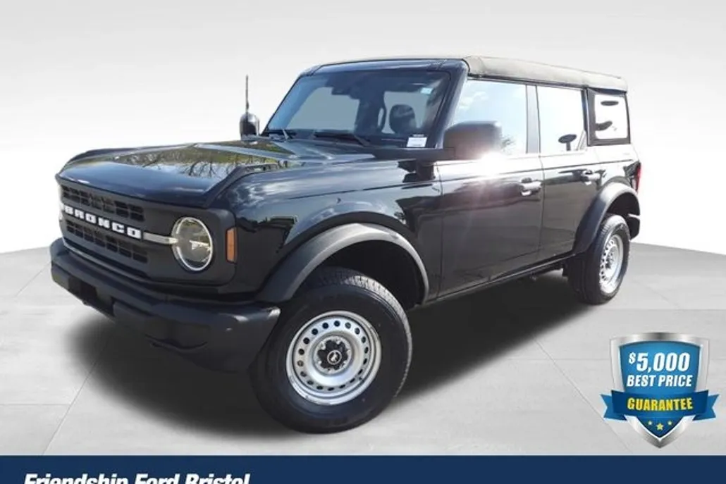 2025 Ford Bronco Base photo 1