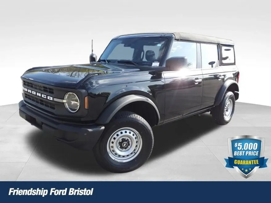 2025 Ford Bronco Base photo 1