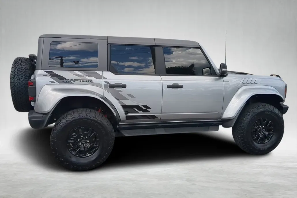 2024 Ford Bronco Raptor photo 1