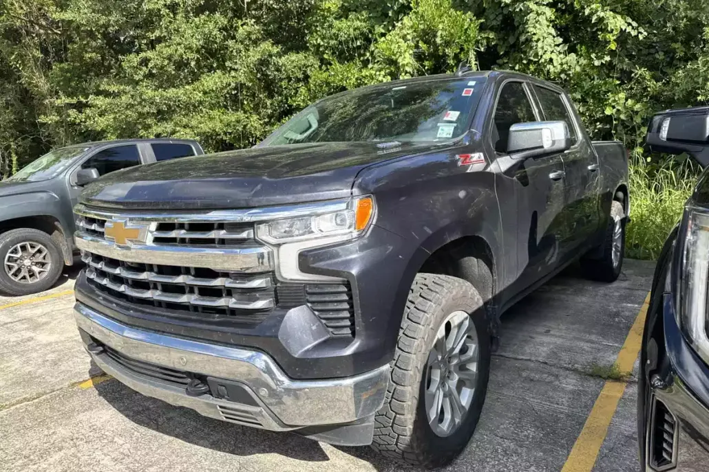 2022 Chevrolet Silverado 1500 LTZ photo 1