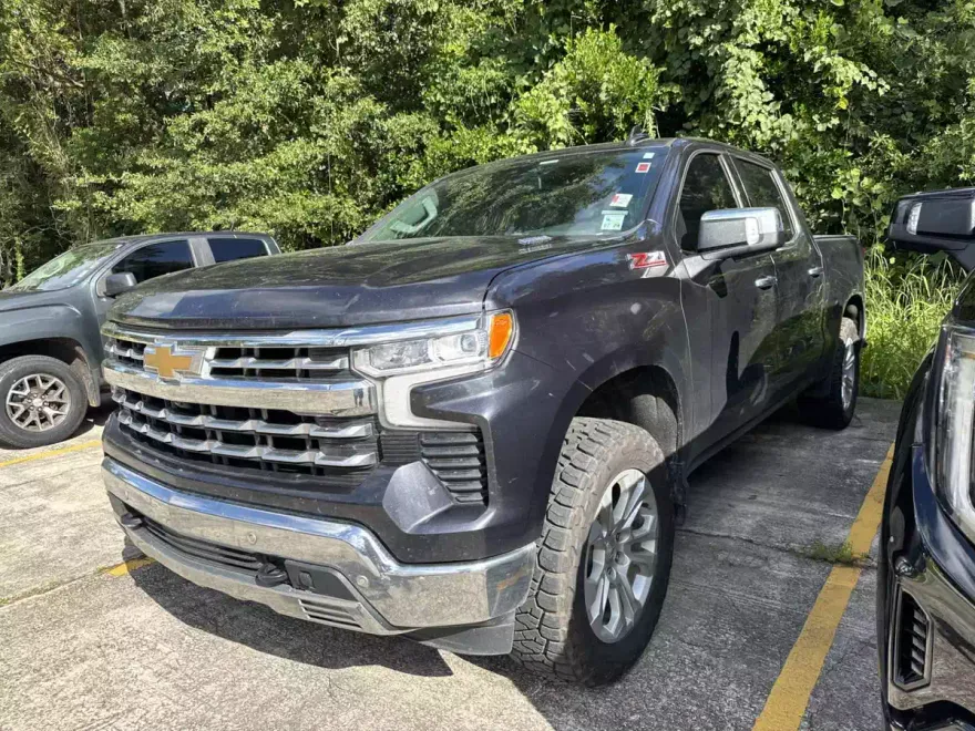 2022 Chevrolet Silverado 1500 LTZ photo 1