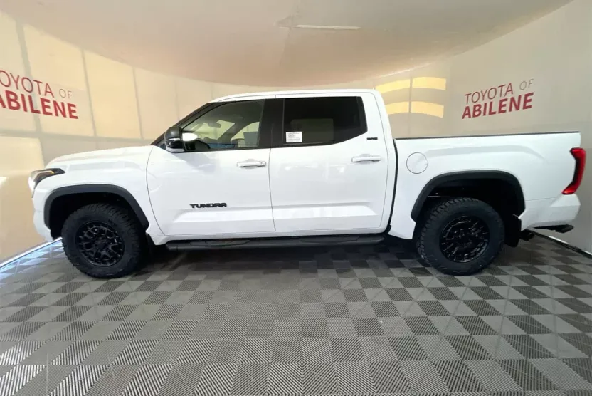 2026 Toyota Tundra SR5 photo 1