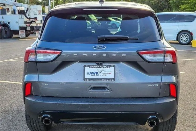 2022 Ford Escape SE photo 1