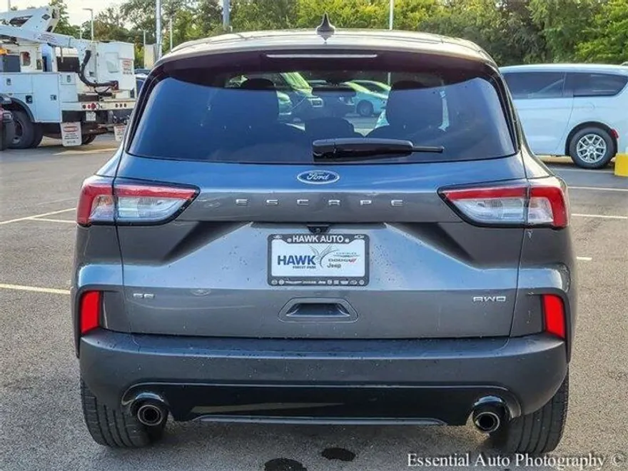 2022 Ford Escape SE photo 1