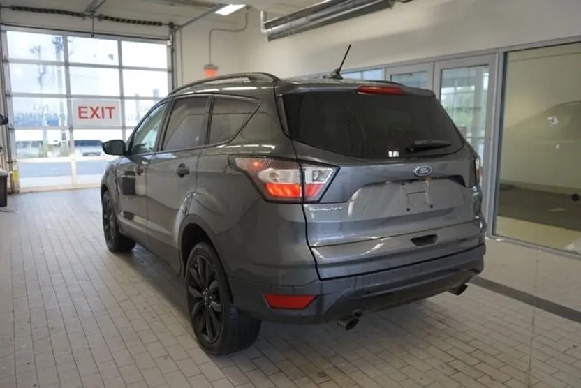 2018 Ford Escape SE photo 1