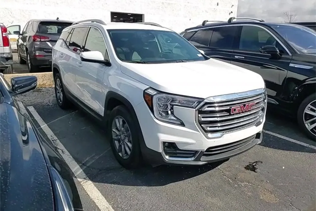 2024 Gmc Terrain SLT photo 1