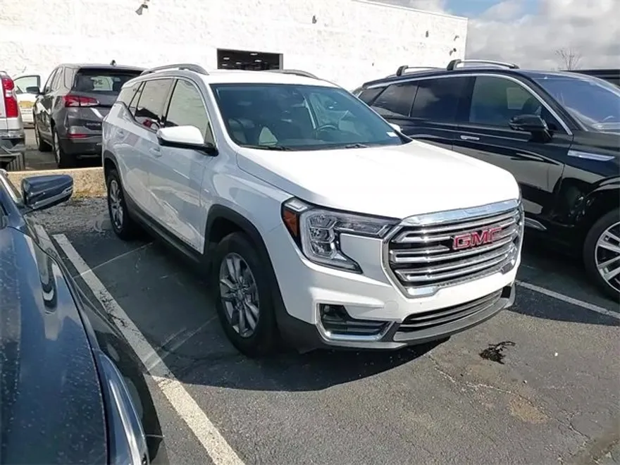 2024 Gmc Terrain SLT photo 1