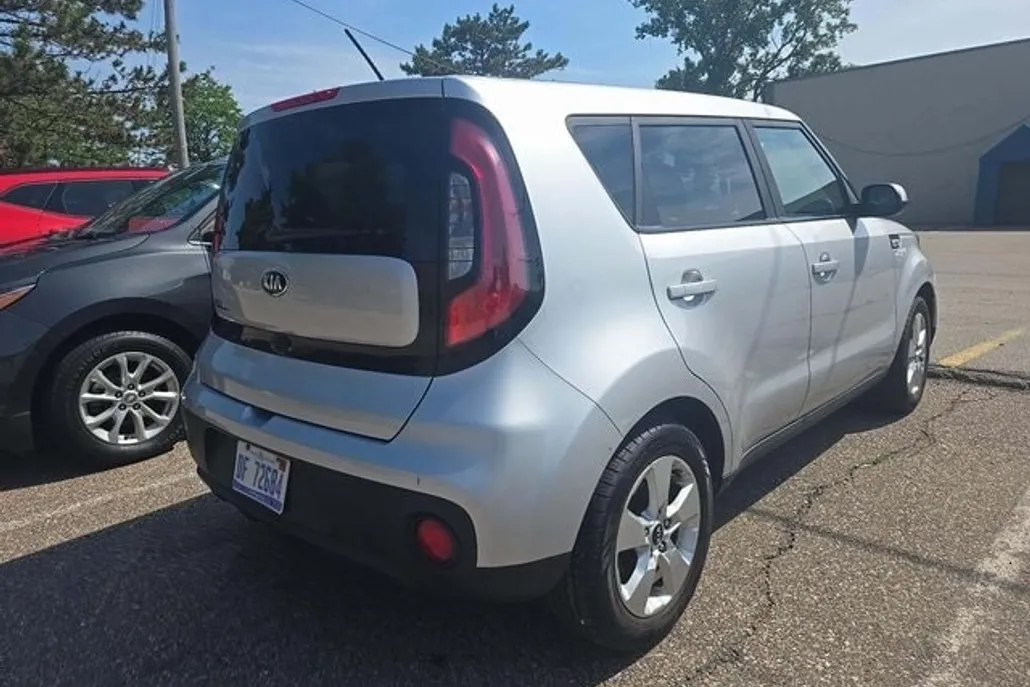 2019 Kia Soul Base photo 1